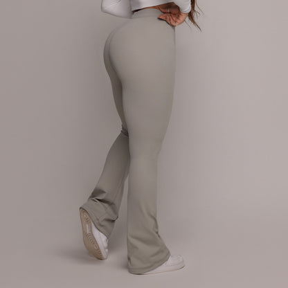 Arena flare leggings