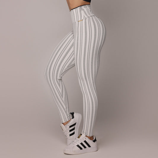 Brianna Empina bum bum leggings