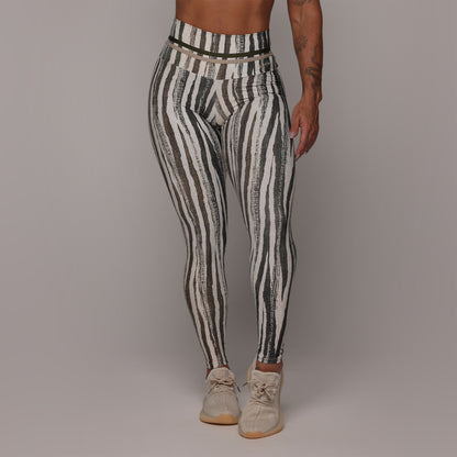 Kora empina bum bum leggings