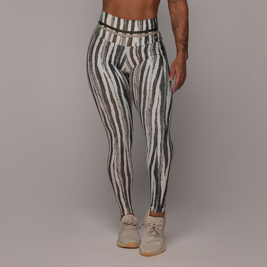 Kora empina bum bum leggings