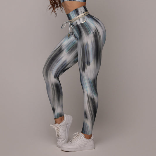 Cassy empina bum bum leggings