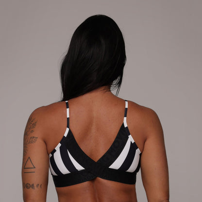 Black And White elastic Top